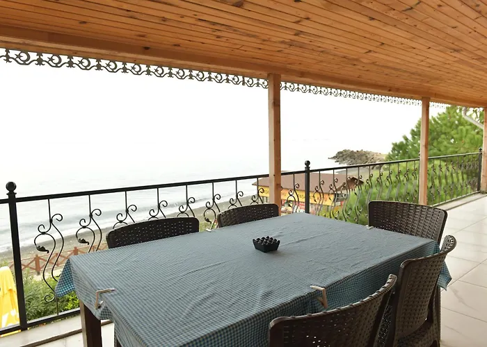 Pasa Tatil Koeyue Bed & Breakfast Eskiomerler